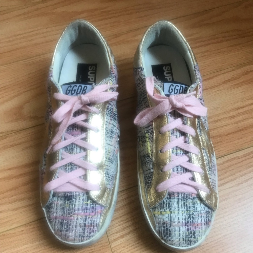 Women’s Golden Goose Low Cut Sneakers Sz 9